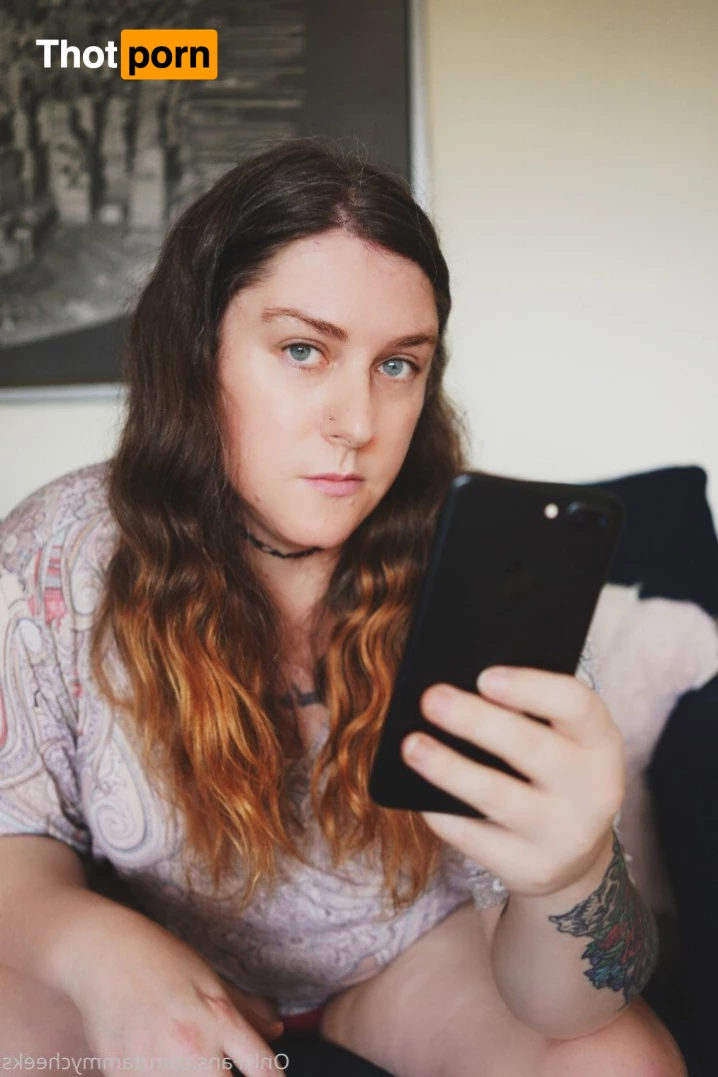 🍑 Tᴀᴍᴍʏ Cʜᴇᴇᴋs 4950212