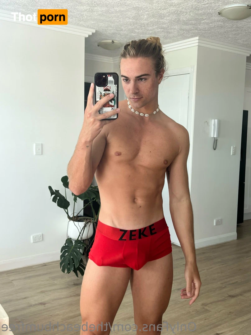 Nathaniel Taplin 15237624