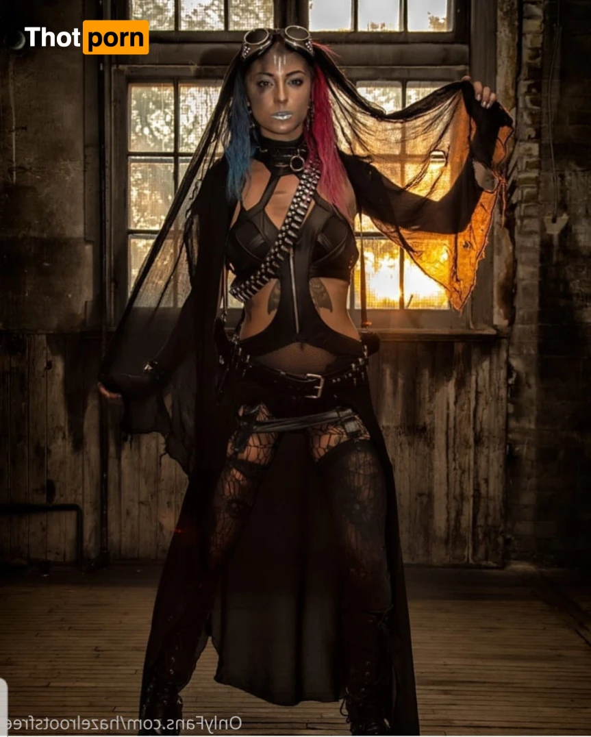 Hazel Roots IS THE GAMER DOMME 15233614