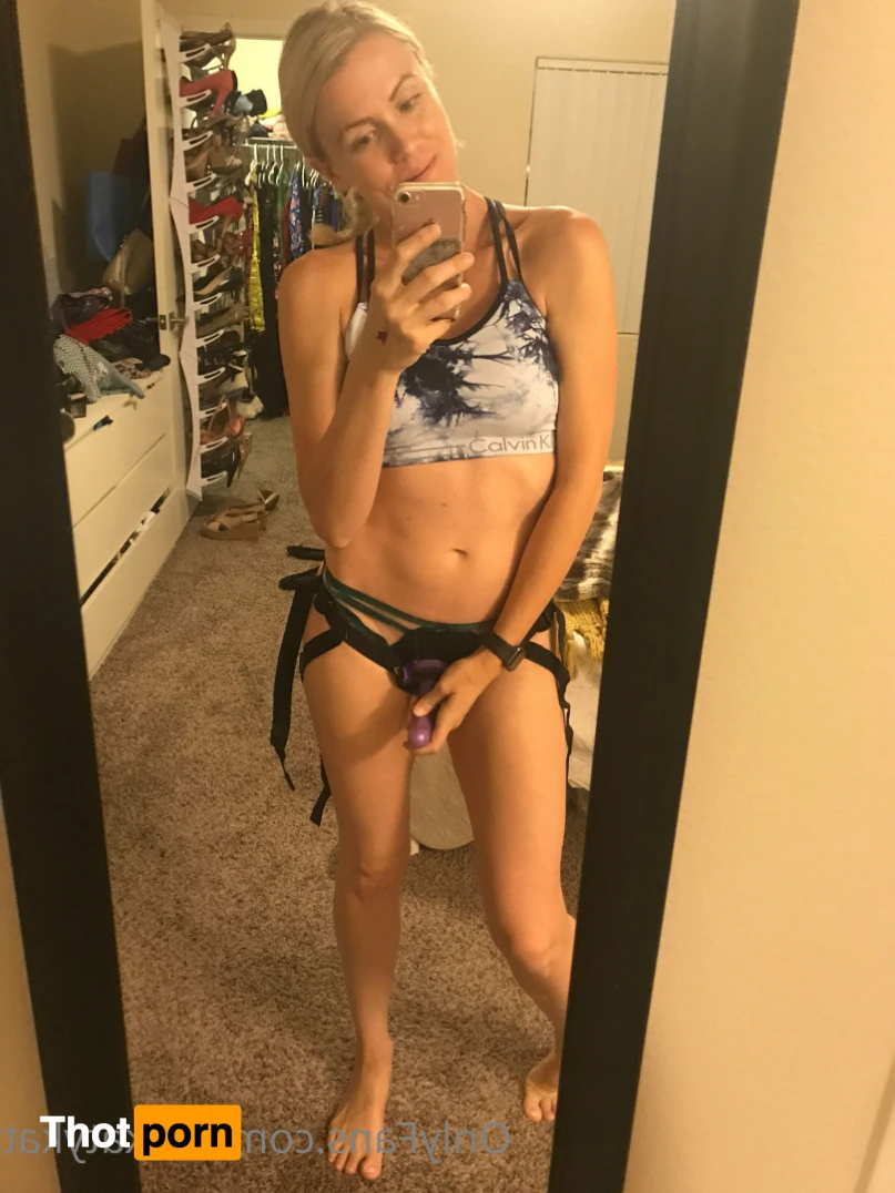 🍀 Katy Kat 🍀 15229936