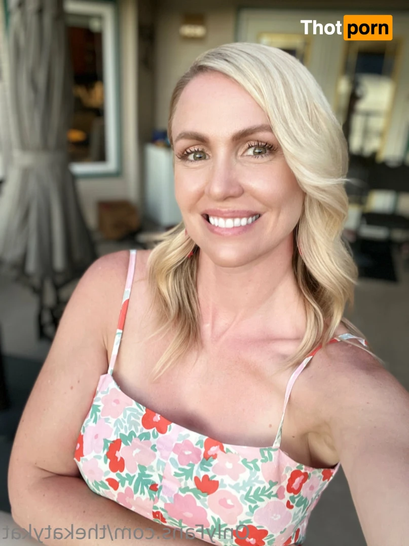 🍀 Katy Kat 🍀 15230128