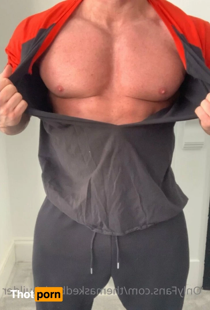 The masked bodybuider 4861559