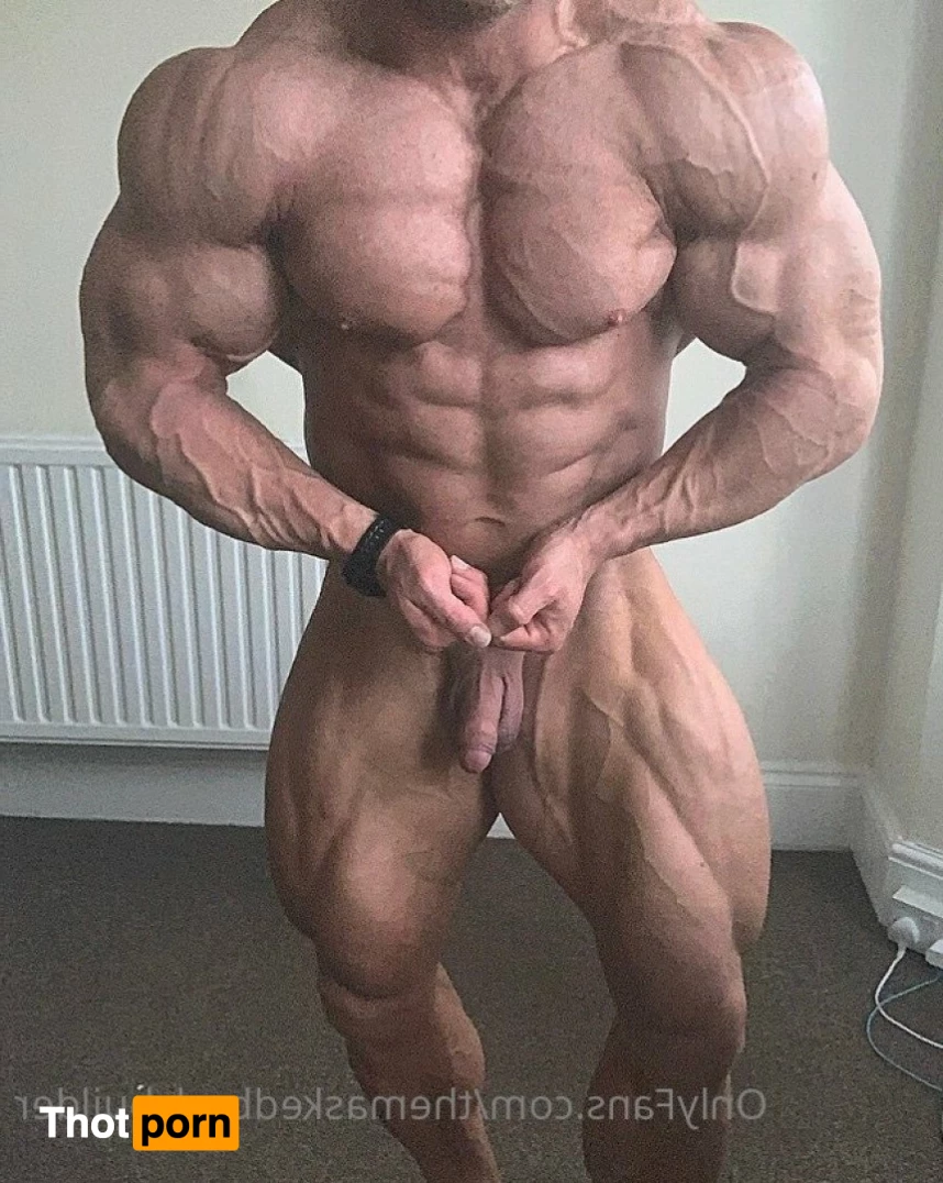 The masked bodybuider 4861628