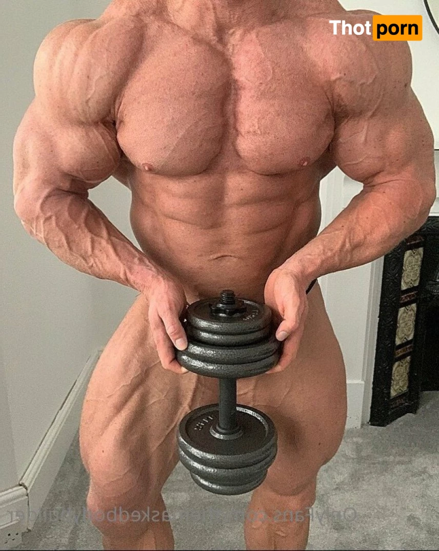 The masked bodybuider 4861631