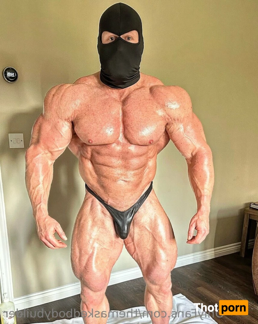 The masked bodybuider 9604367