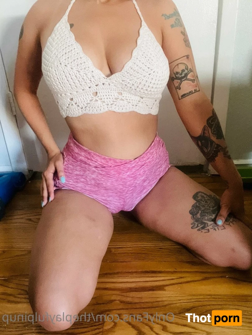 The Playful Pinup 4930027