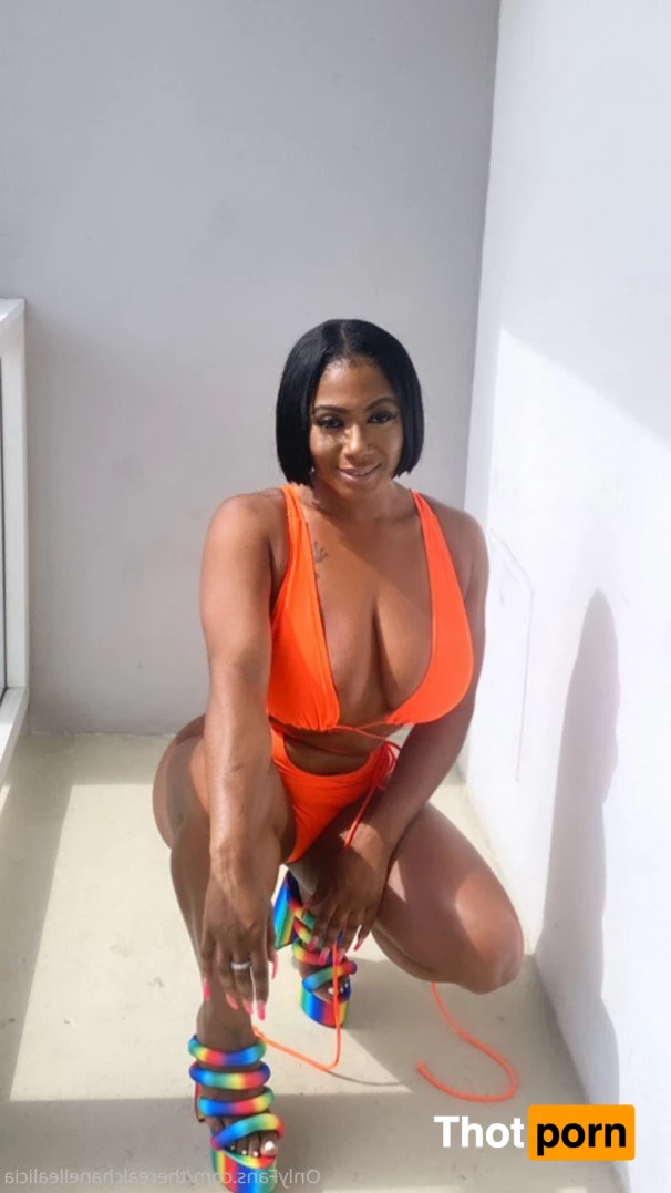 THE REAL CHANELLE_ALICIA 4928413