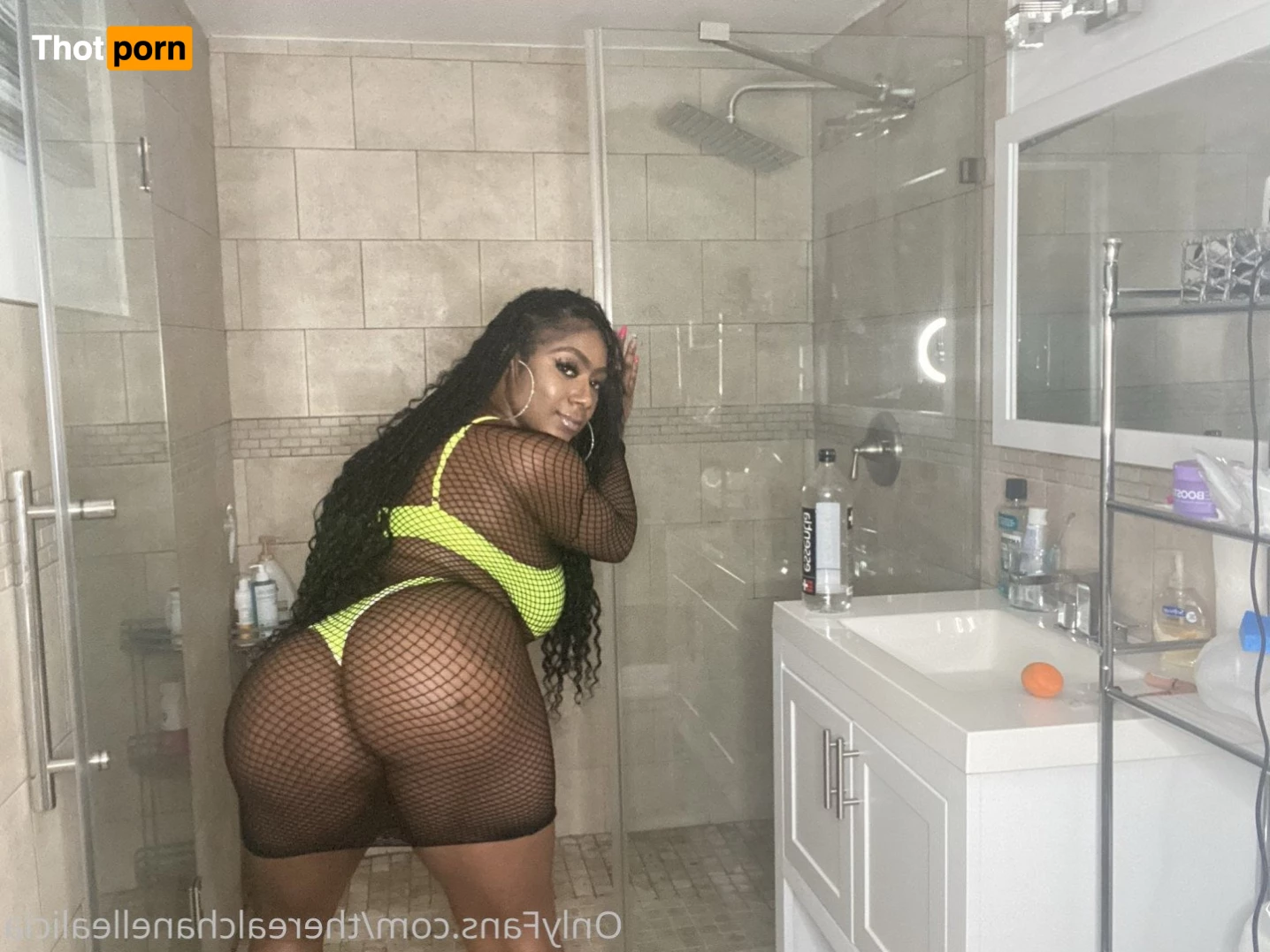 THE REAL CHANELLE_ALICIA 4928496