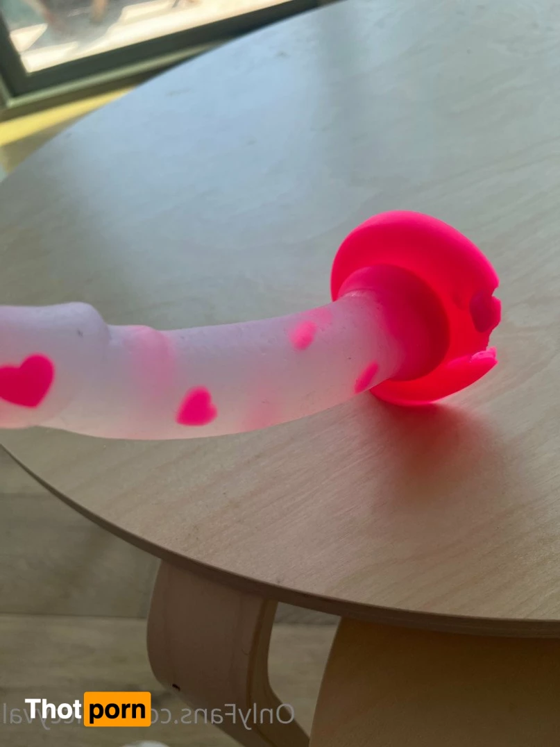 THICCYVAL 🐻 4924330