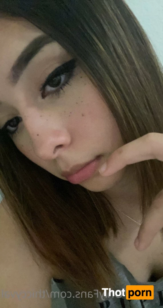 THICCYVAL 🐻 4924376