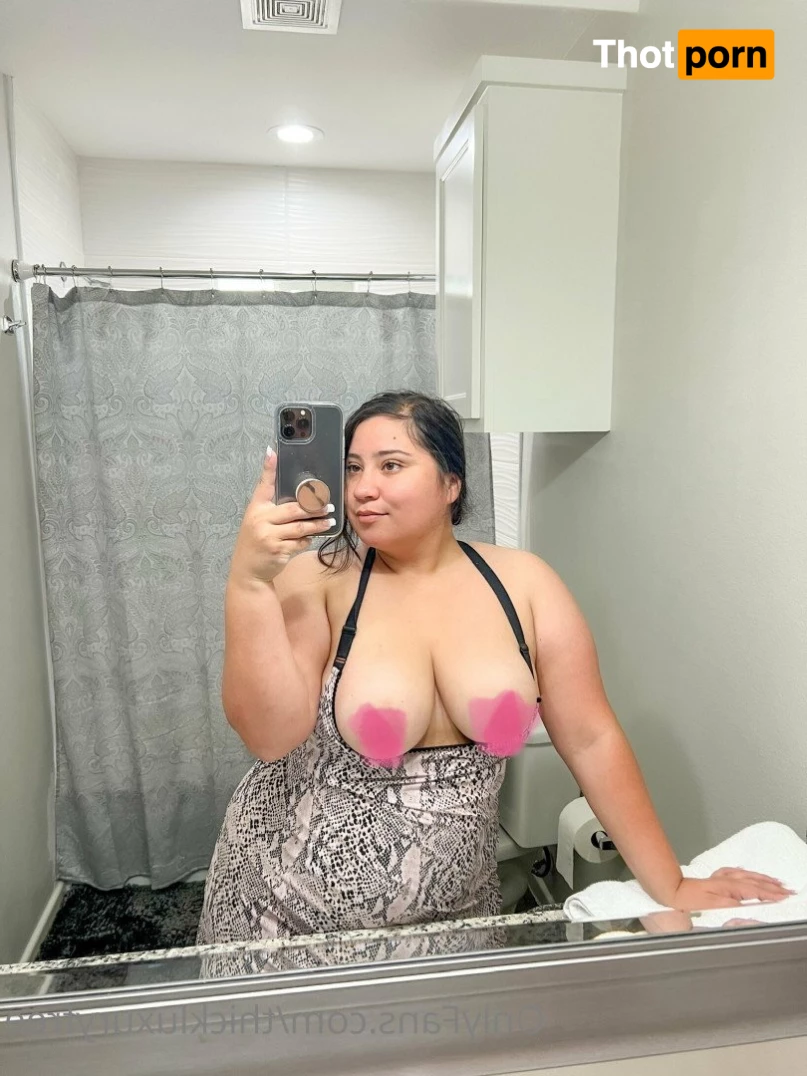 Thickluxury-FREE 4848971