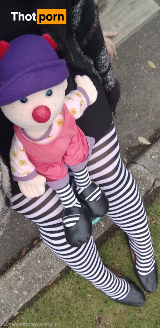 👣Tiny Toe Tracy👣 15219866