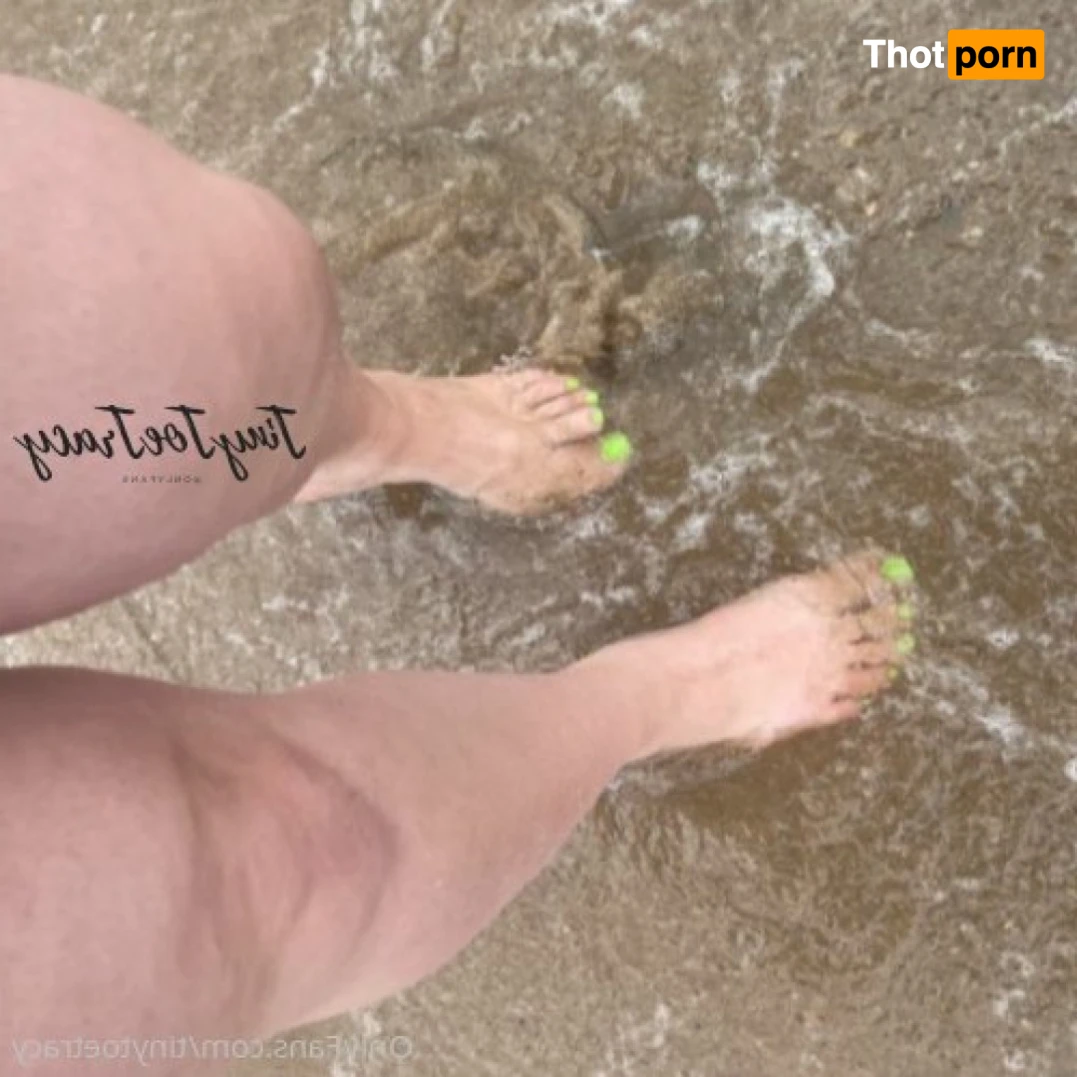 👣Tiny Toe Tracy👣 15219895