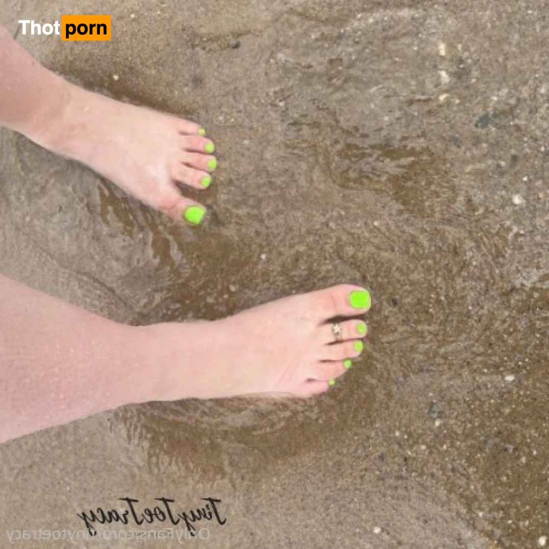 👣Tiny Toe Tracy👣 15219987