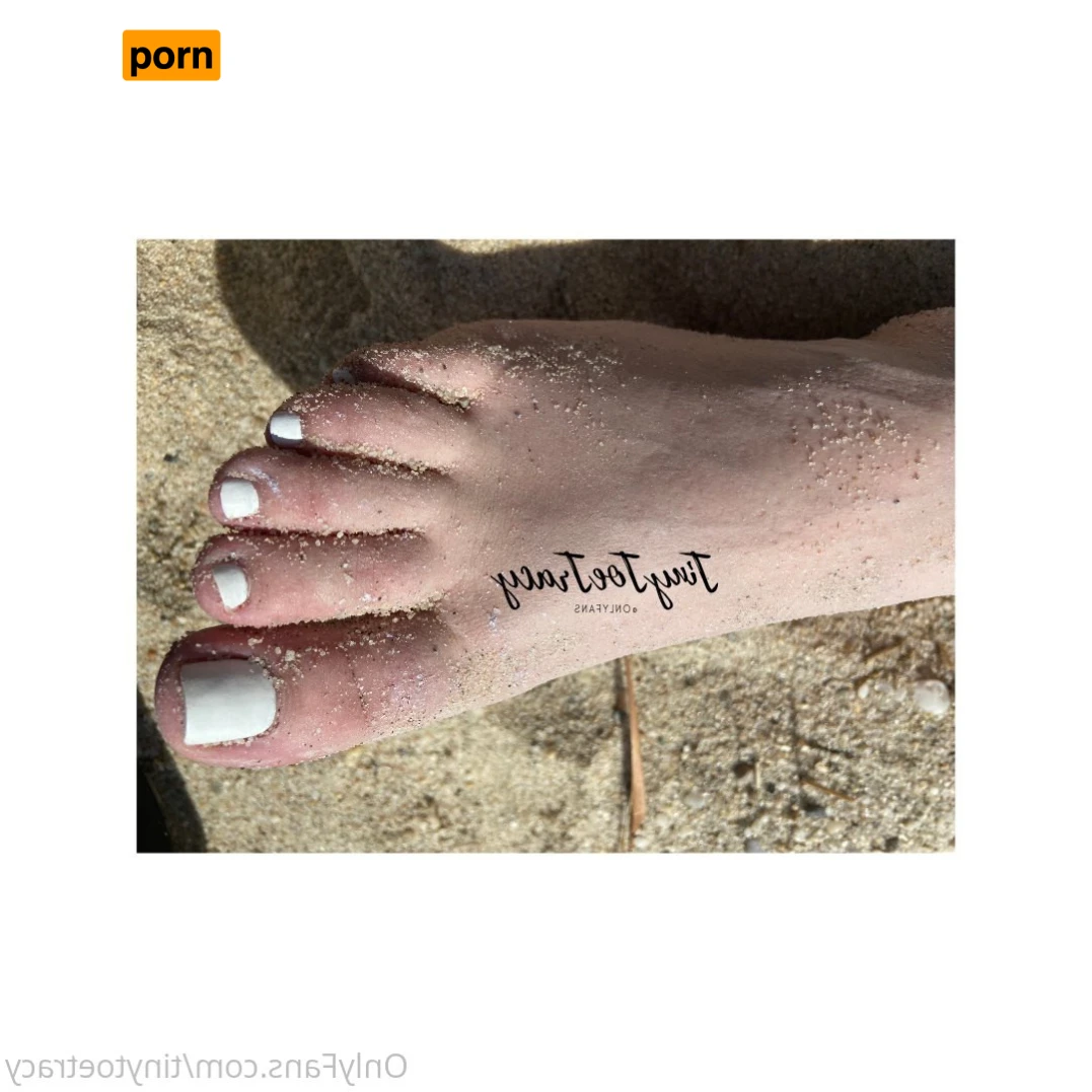 👣Tiny Toe Tracy👣 15220115