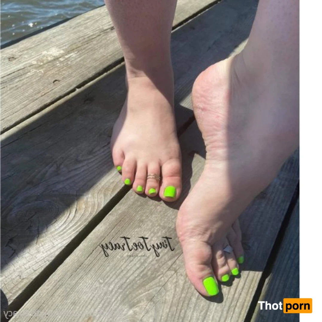 👣Tiny Toe Tracy👣 15220410