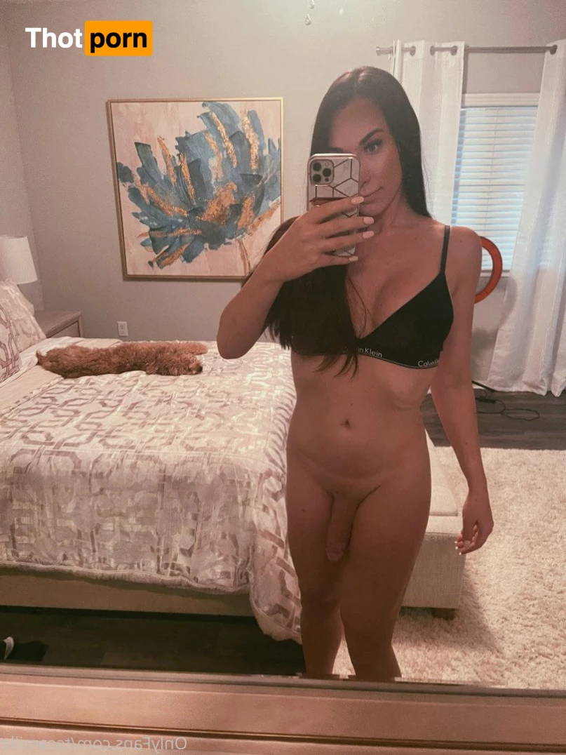 Camille 4878004