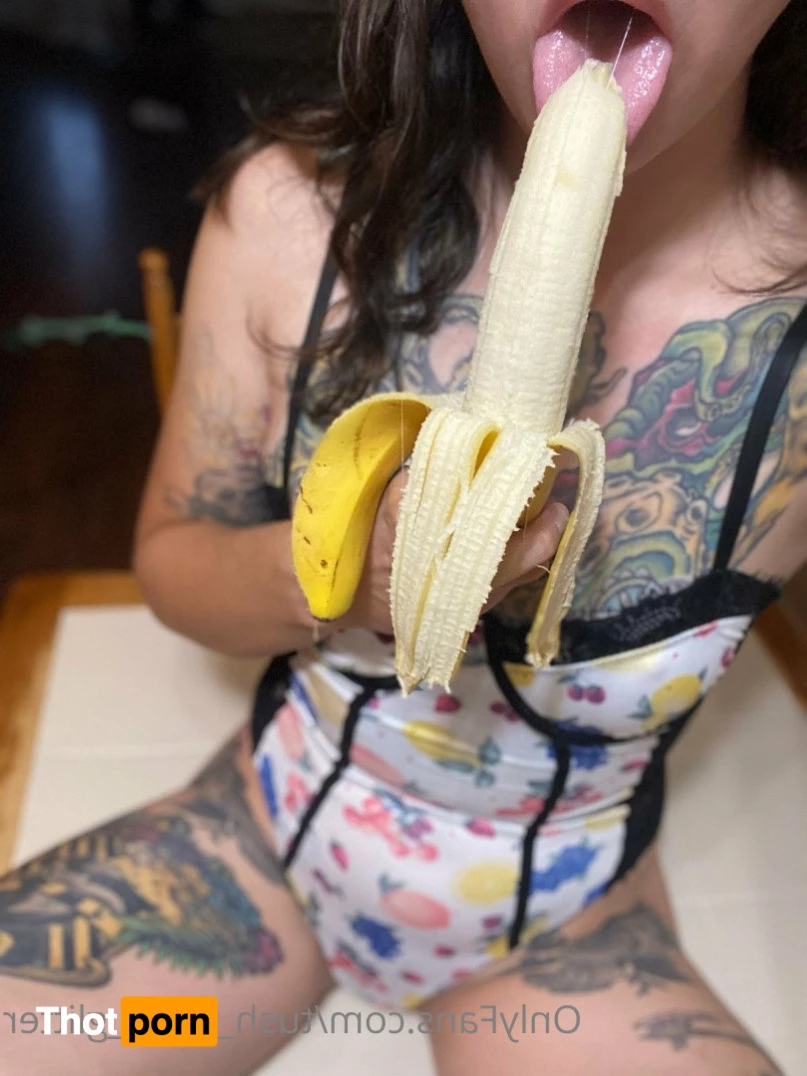 Tush_andd_glitter 4811503