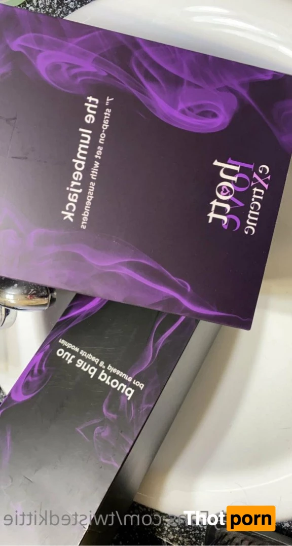 Twisted Kittie 4810119