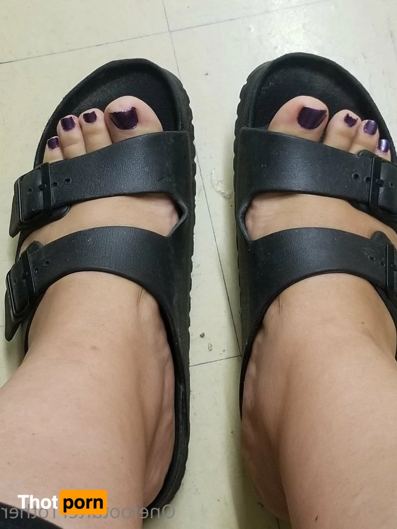 onefootafter1other 4831527