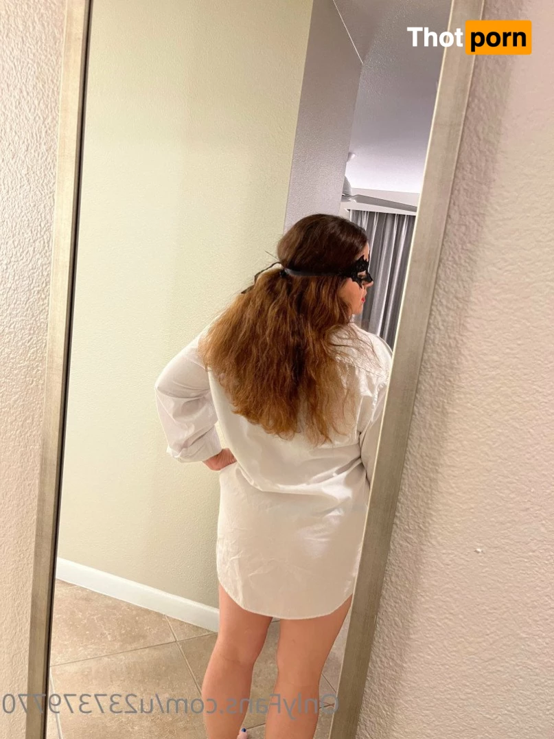 The masquerade couple 4808299