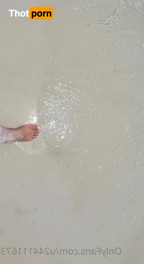 AdventurousFeet 4808282