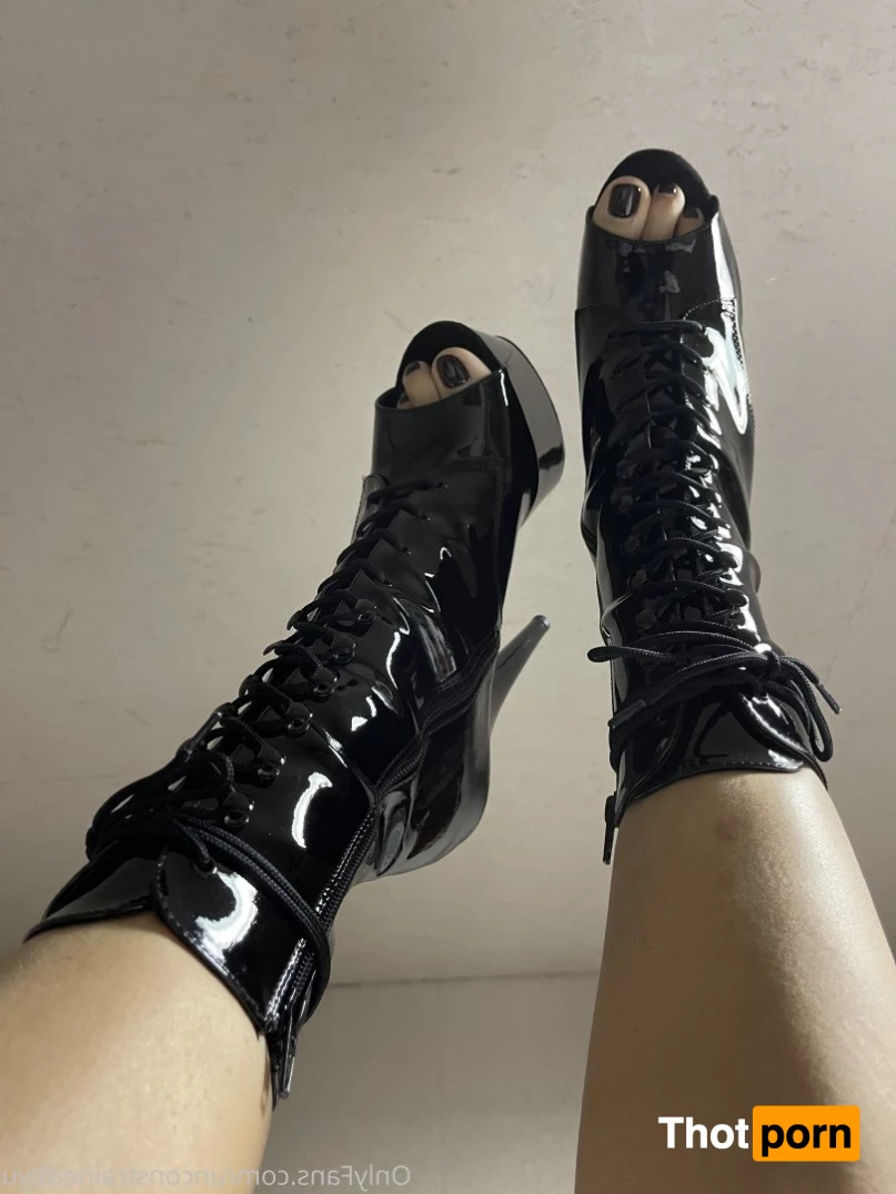 unconstrainedbyu 4826919