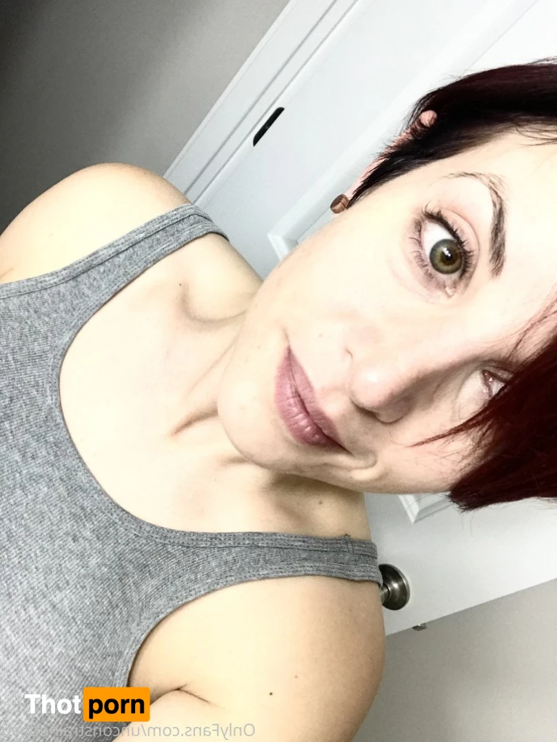 unconstrainedbyu 4826938