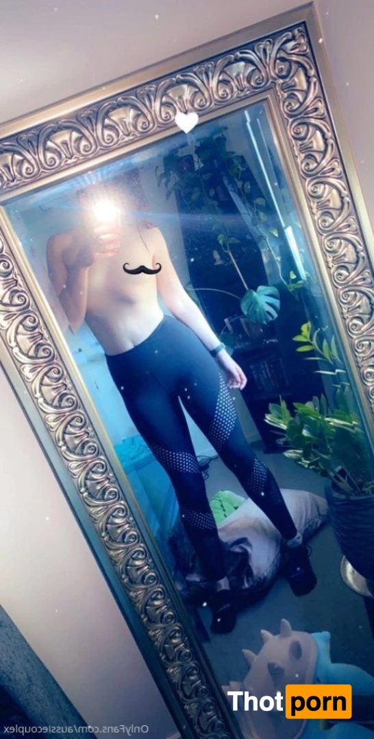 Sarah Button 4826586