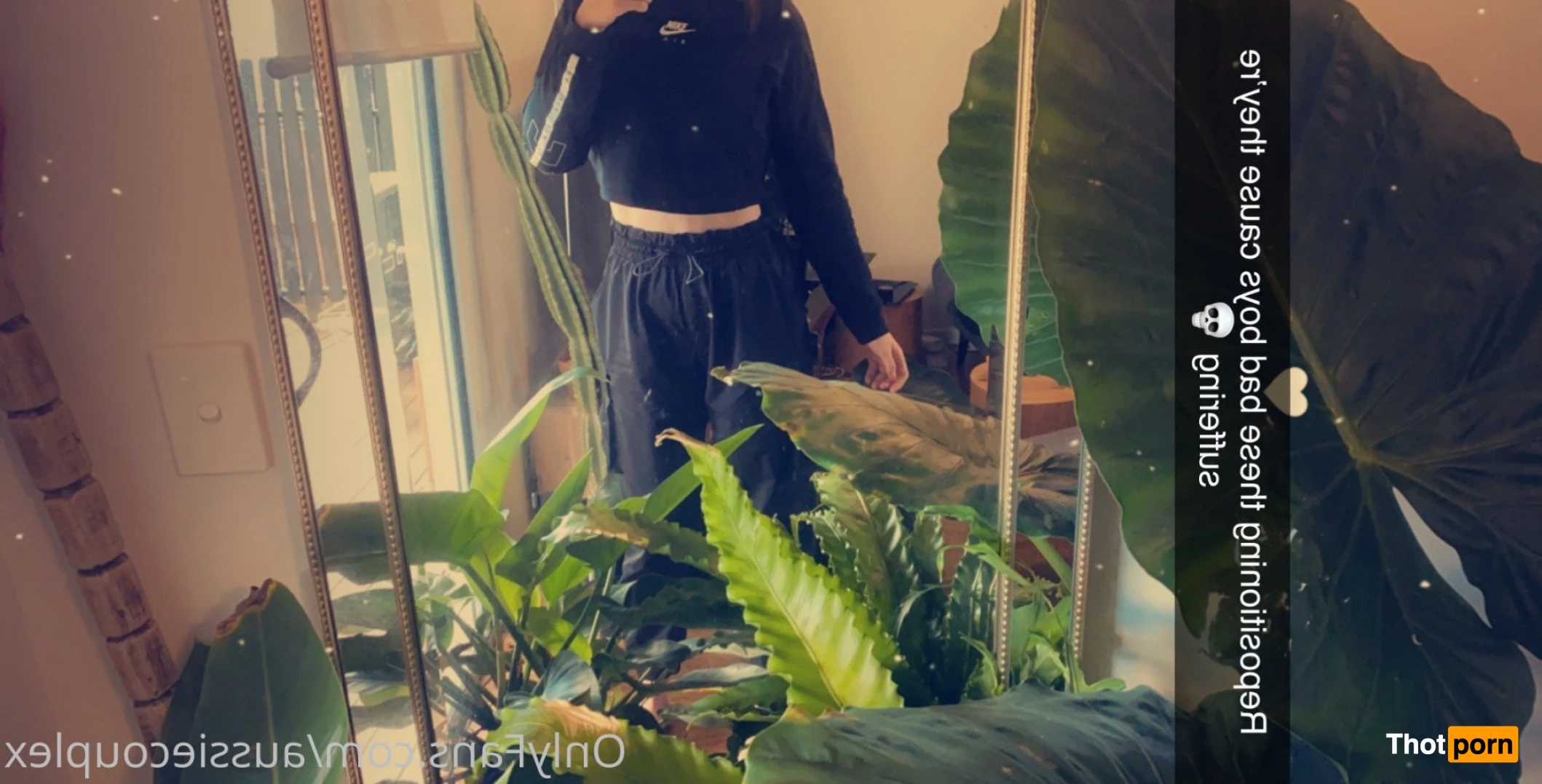 Sarah Button 4826590