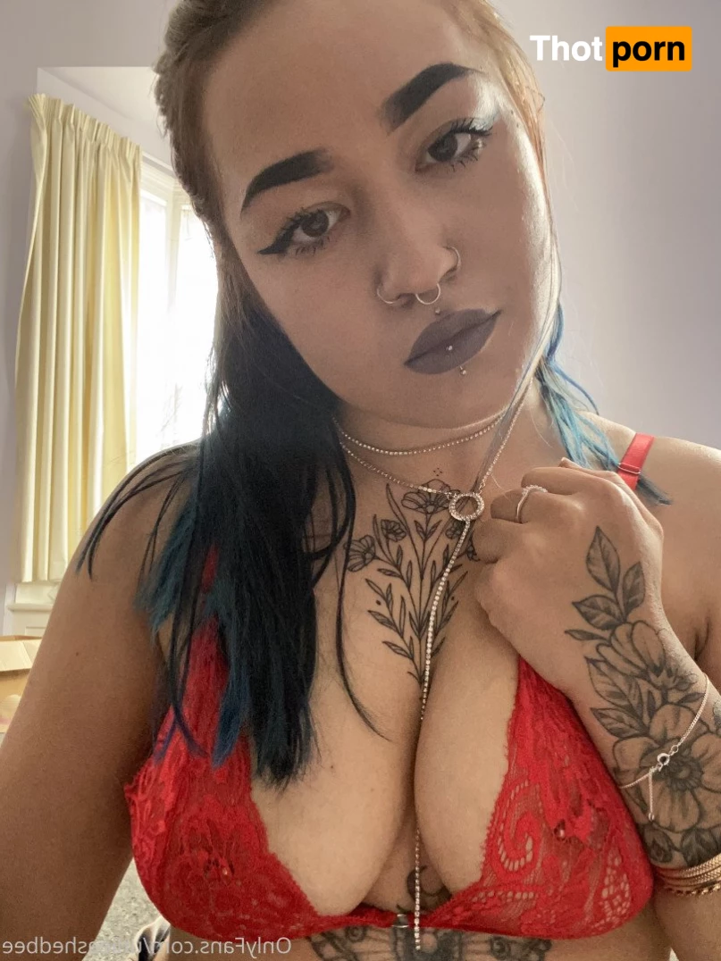 🌙 queen ari 🌙 4799640