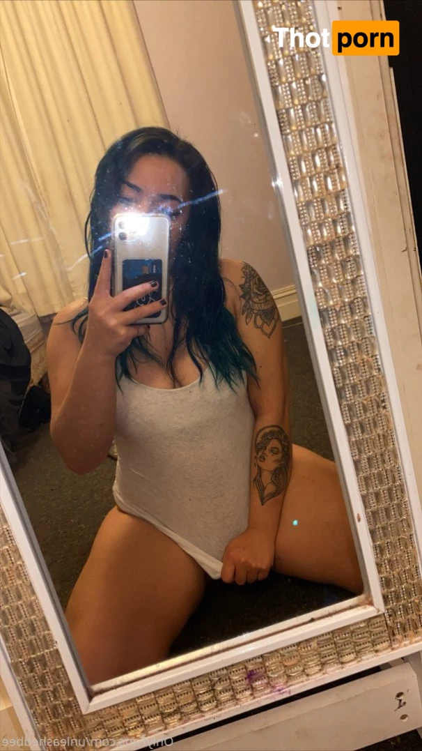 🌙 queen ari 🌙 4799677