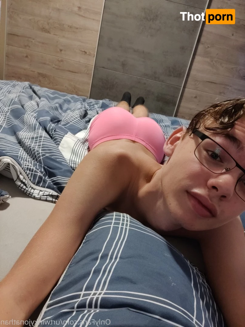 UrTwinkyJonathan 4811639