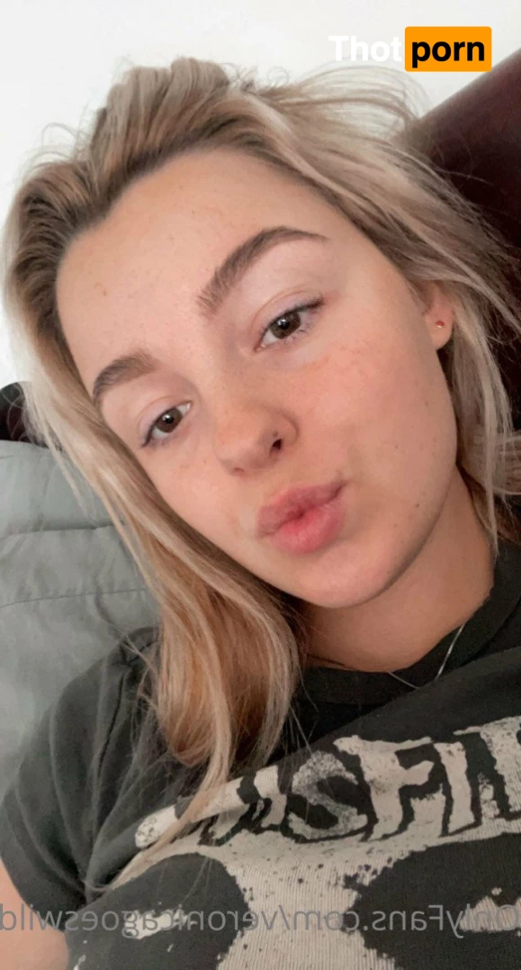 Veronica 🖤 4800060