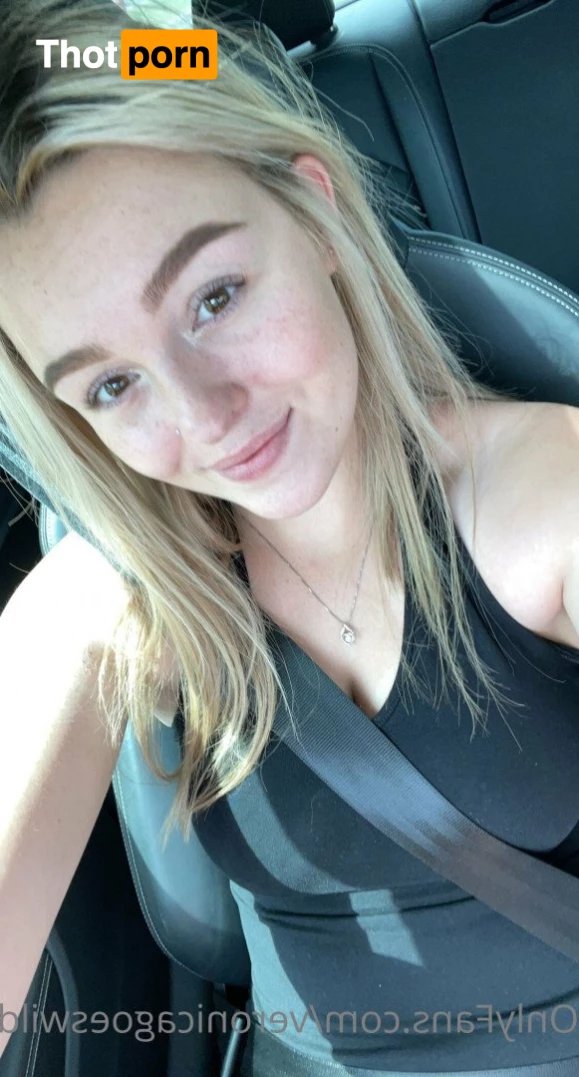 Veronica 🖤 4800072