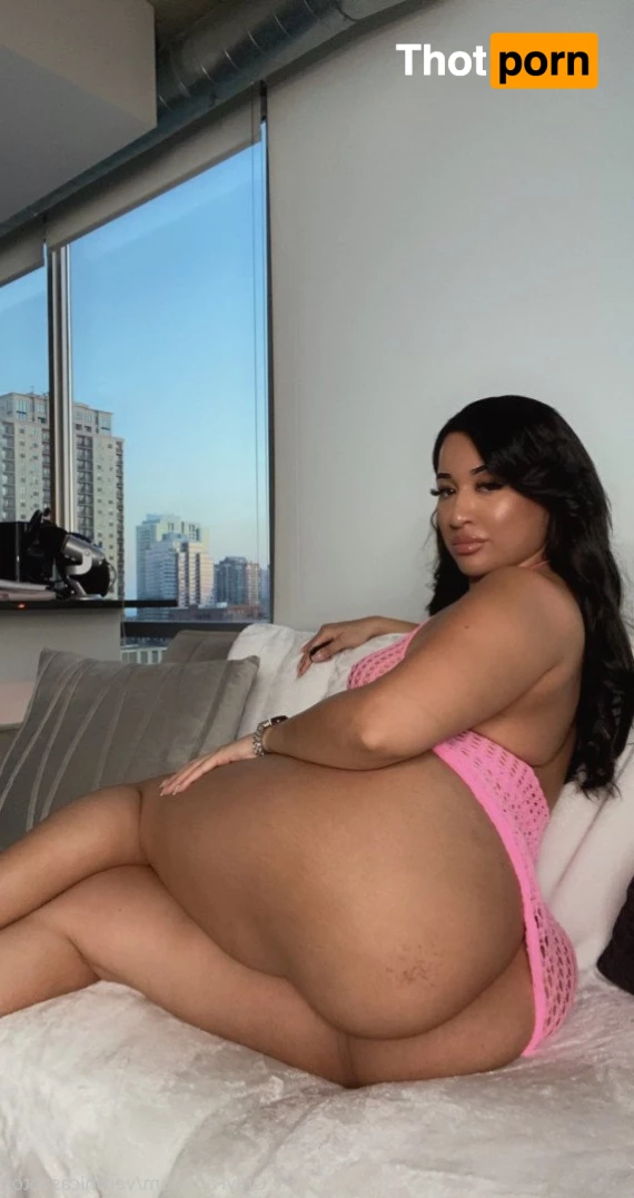 Freaky Mami 💦 4795362