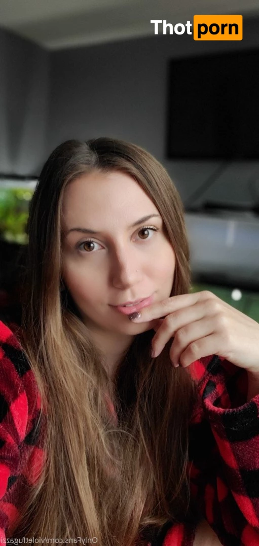 Violet Fugazzi 4797440