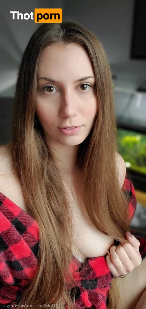 Violet Fugazzi 4797442