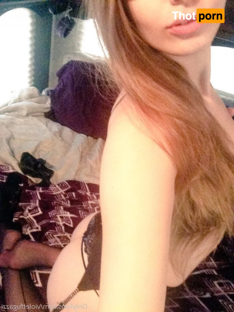 Violet Fugazzi 4797448