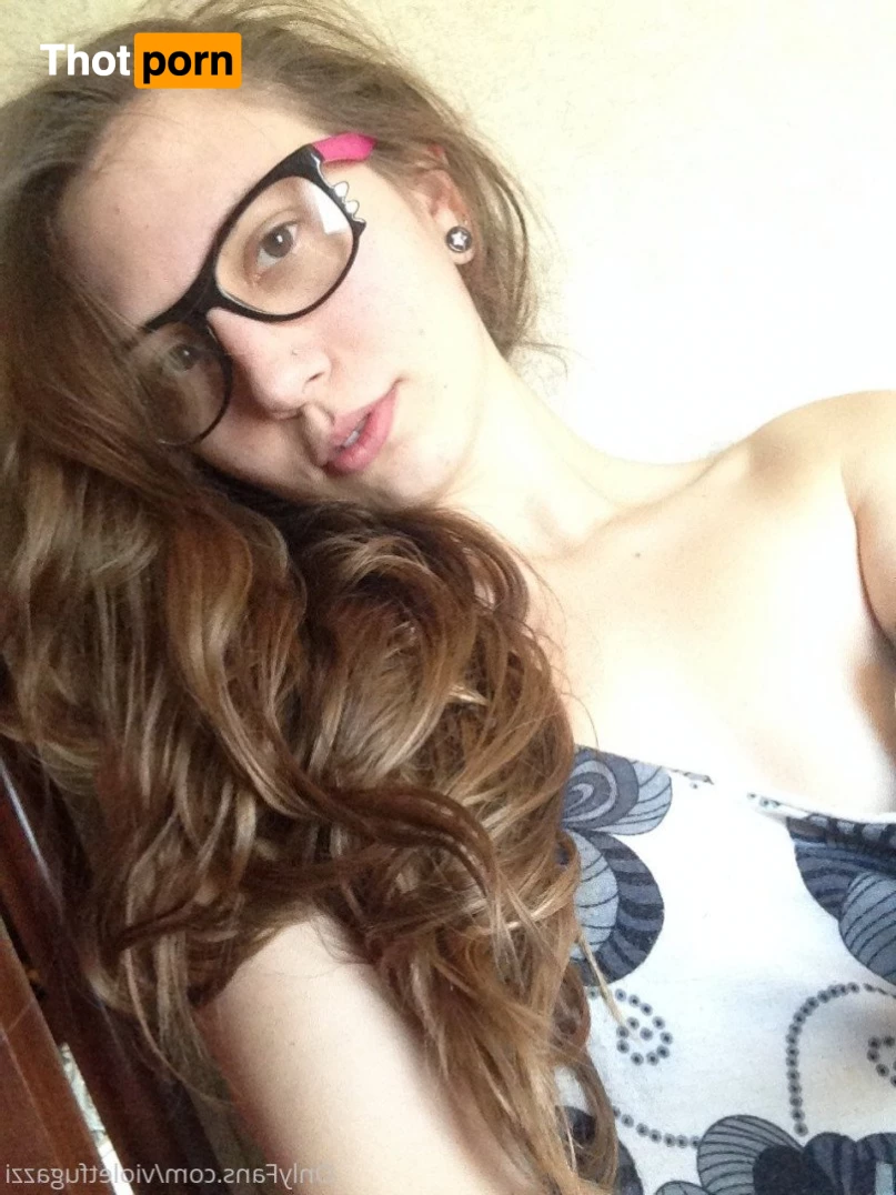 Violet Fugazzi 4797456