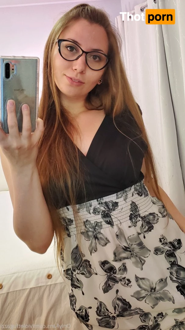 Violet Fugazzi 4797458