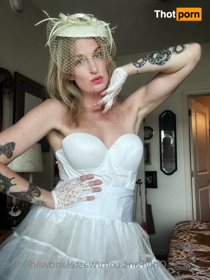 Lauren Elizabeth 4786068