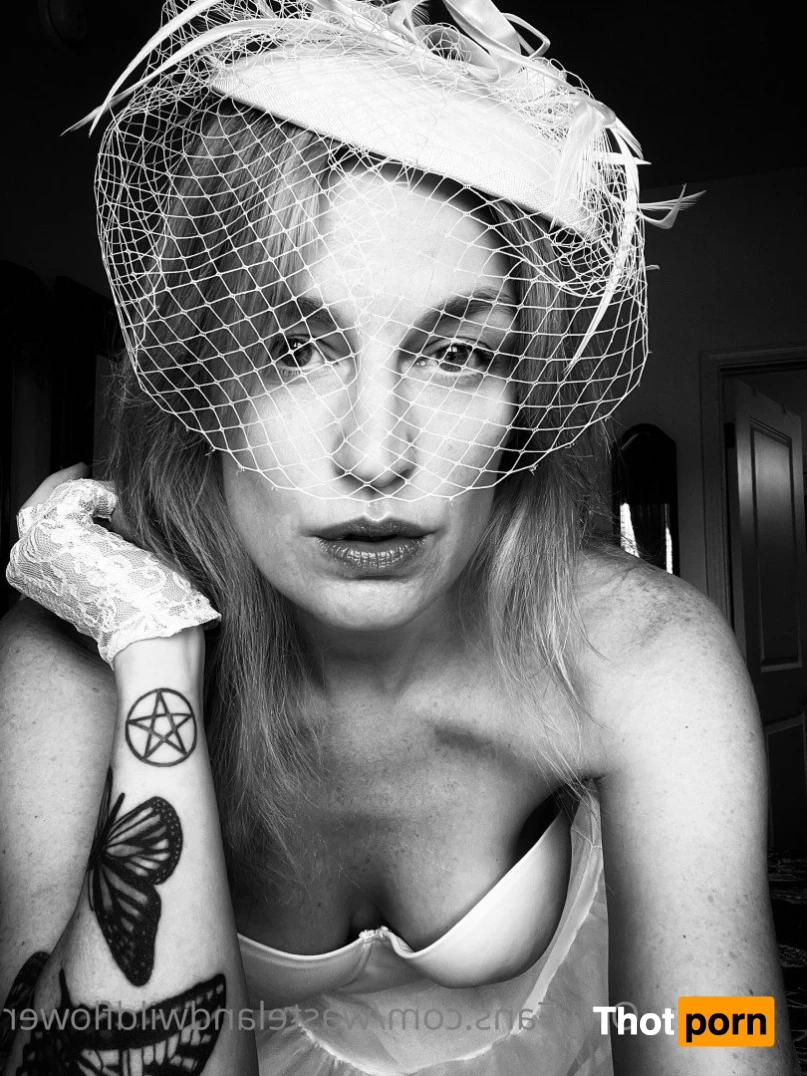 Lauren Elizabeth 4786149