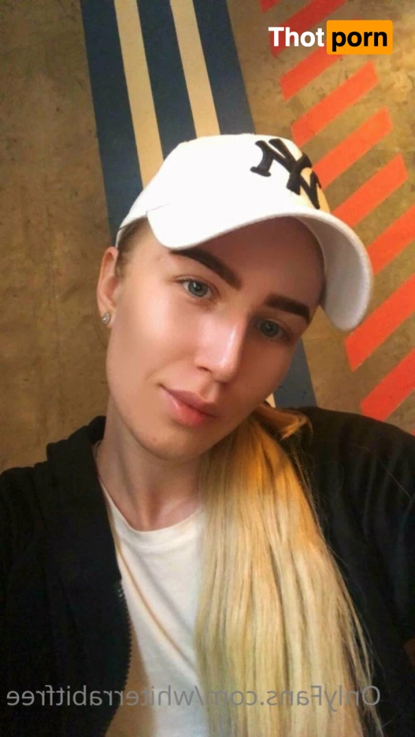 White Rabbit 🤍 4787533