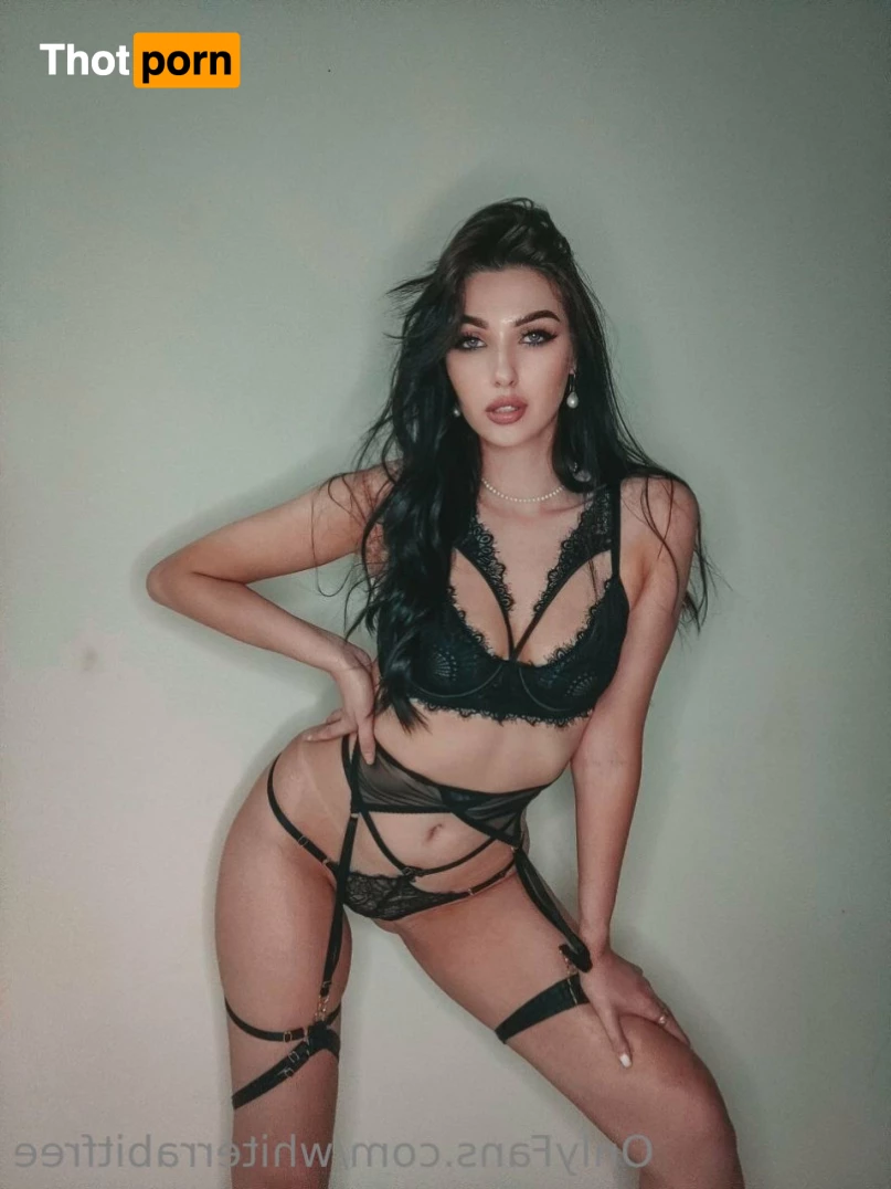 White Rabbit 🤍 10553002