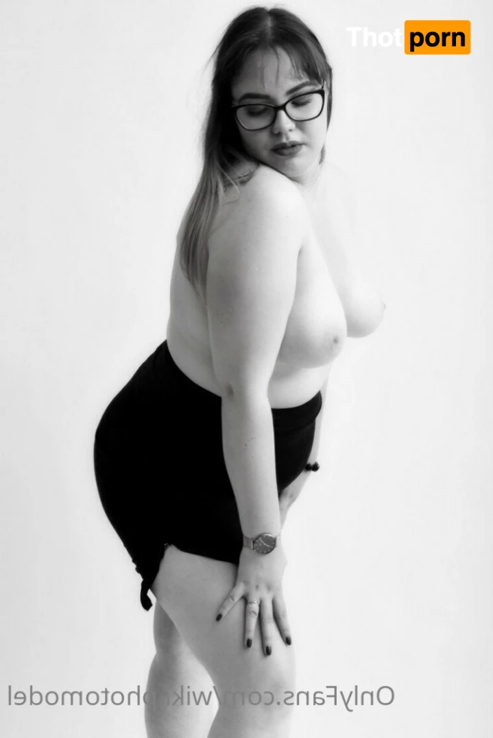 wiki.photomodel 4786113