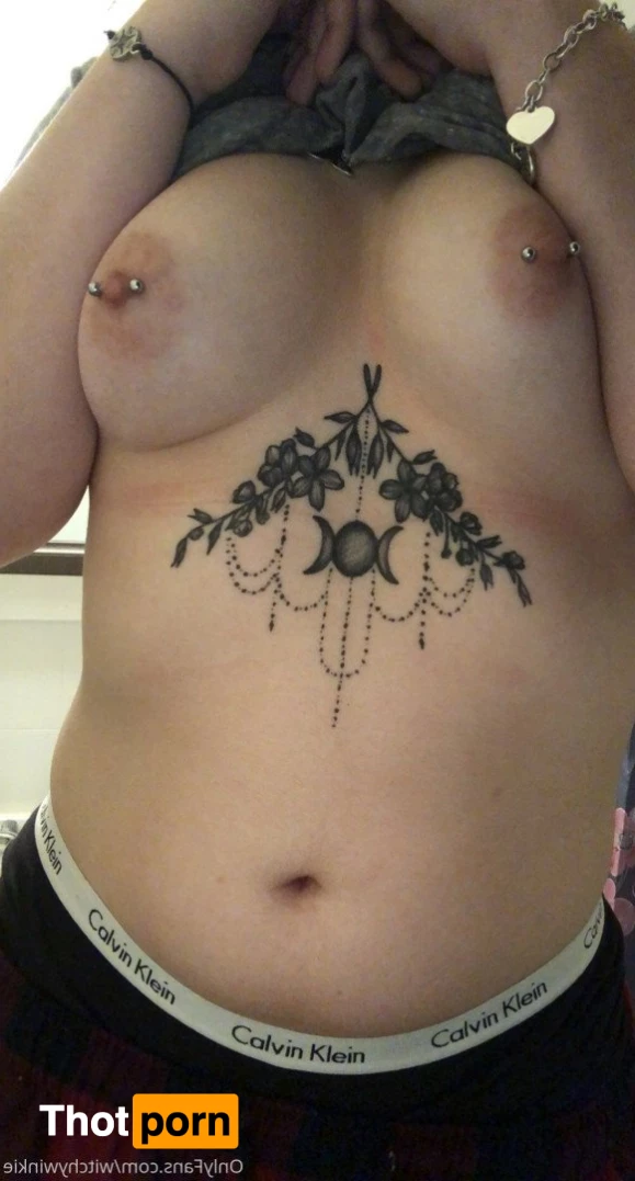 Witchywinkie 4775075