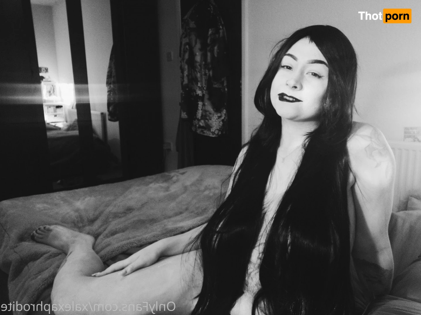 alex 🖤👻 read my bio!! 4763639