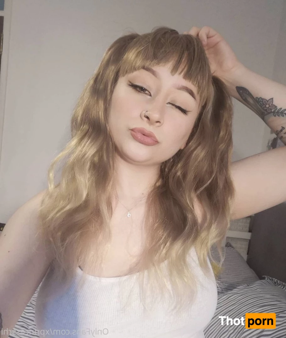 alex 🖤👻 read my bio!! 4763676