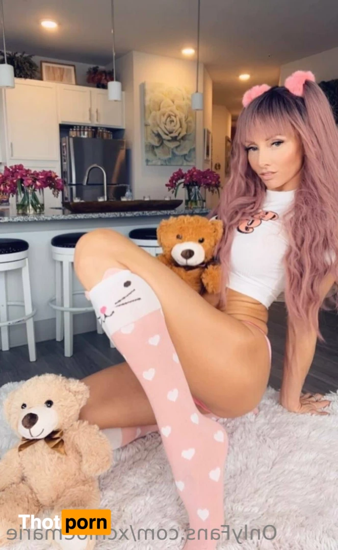 Chloe Marie ✨ 15193099